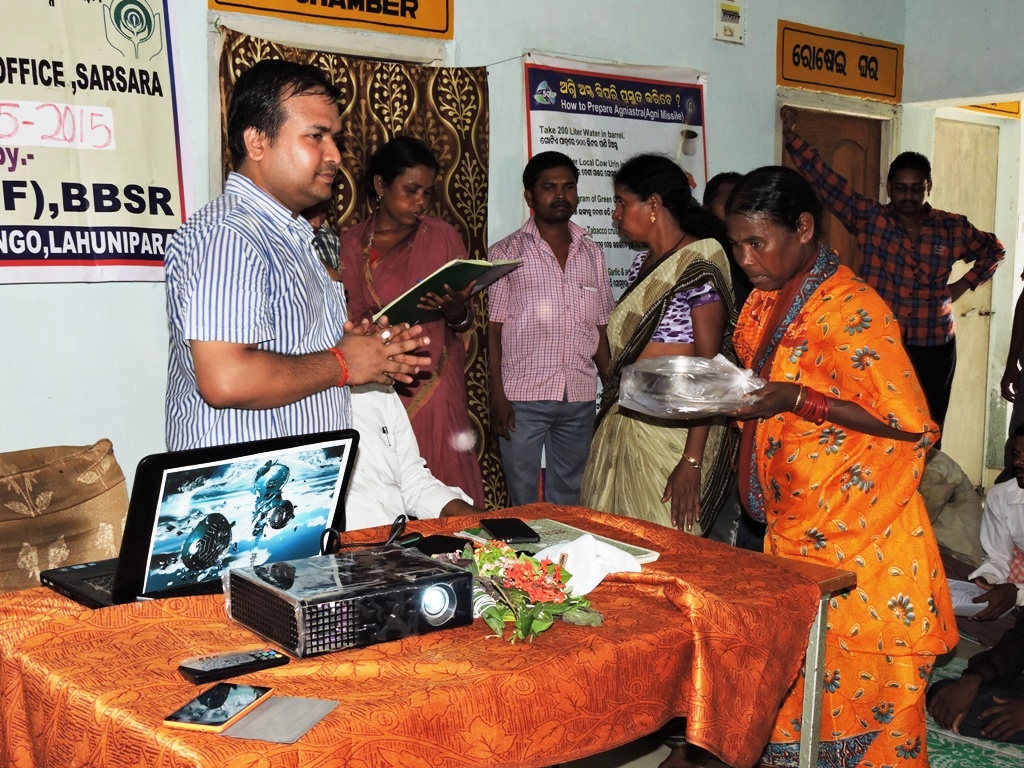 Two DDMs visit and pressure cooker distribution Sgup Odisha